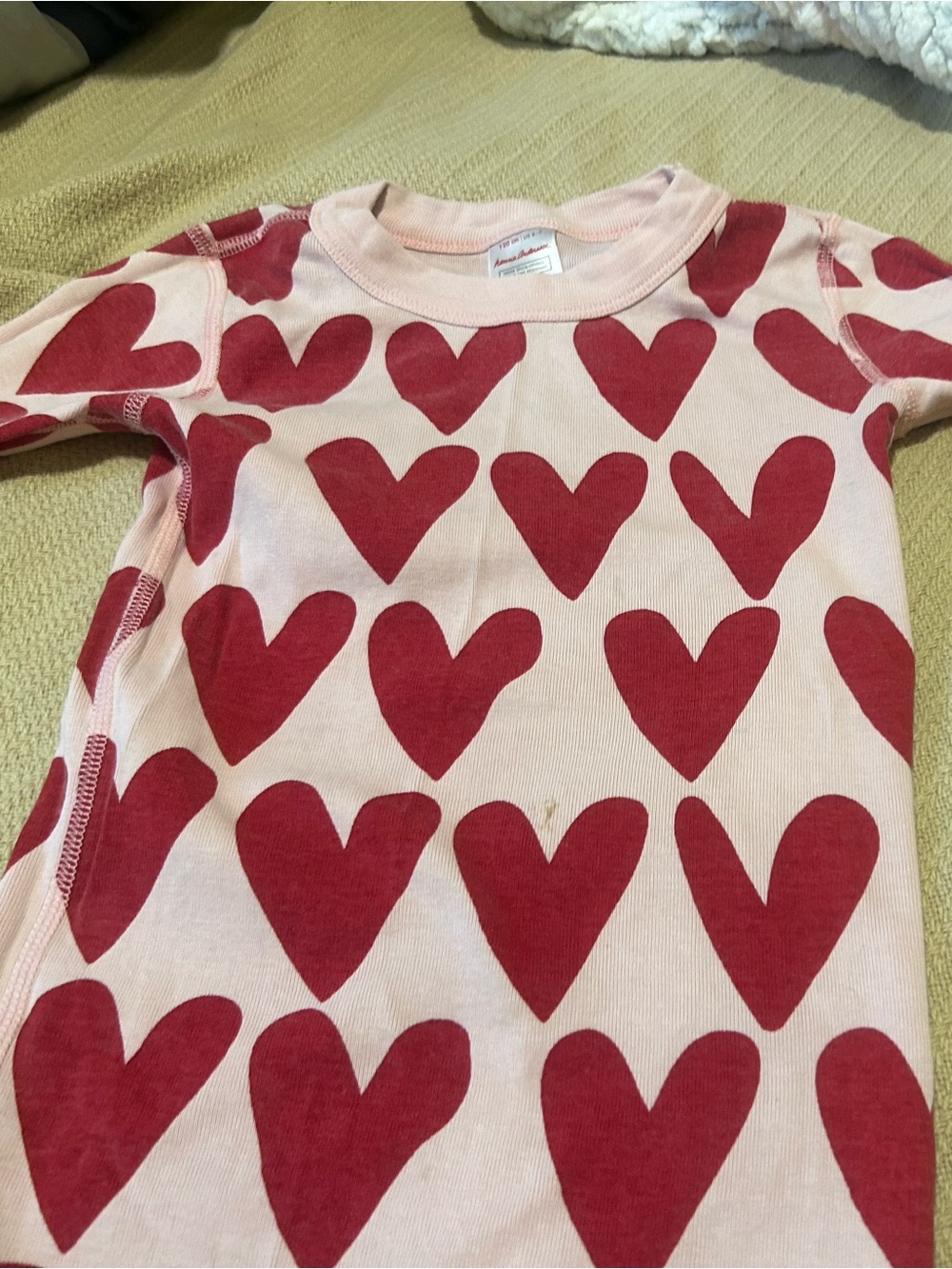Hanna Andersson Light Pink shorts sleeve and shorts pajamas with Red Heart Motif